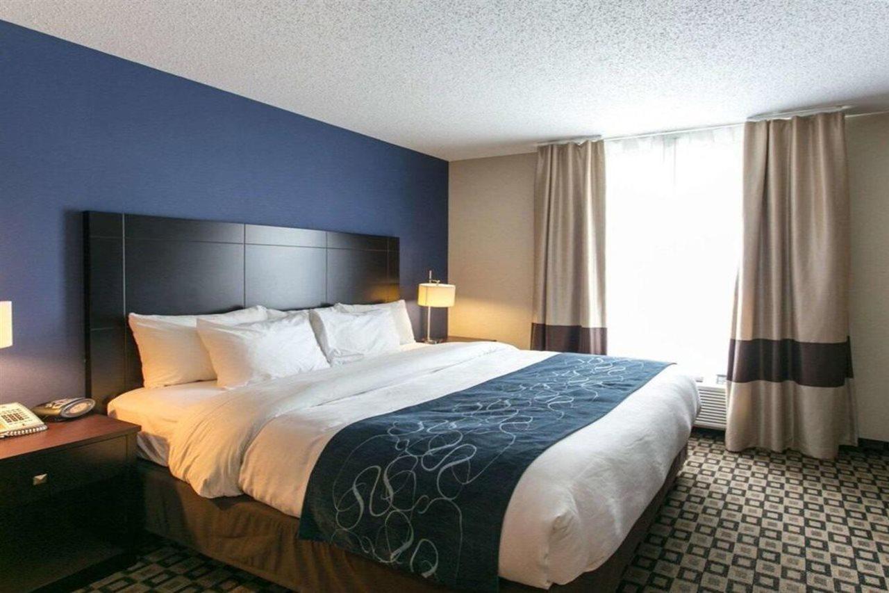 Comfort Suites Benton Harbor - St Joseph Екстериор снимка
