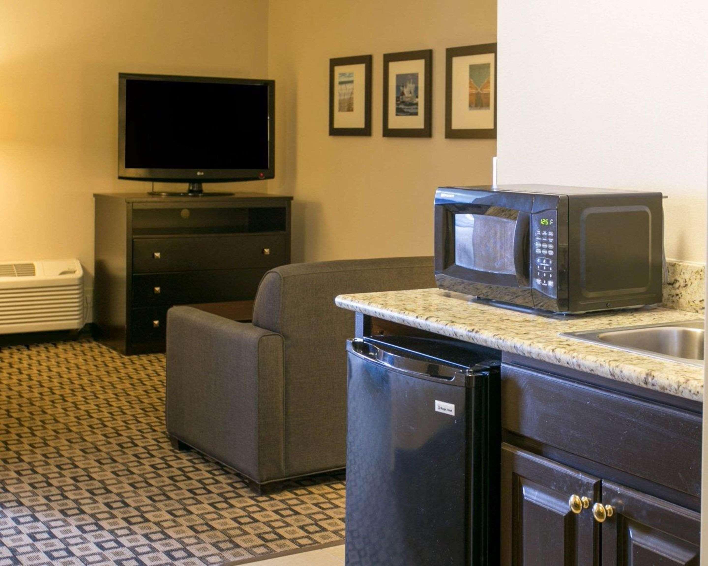Comfort Suites Benton Harbor - St Joseph Екстериор снимка