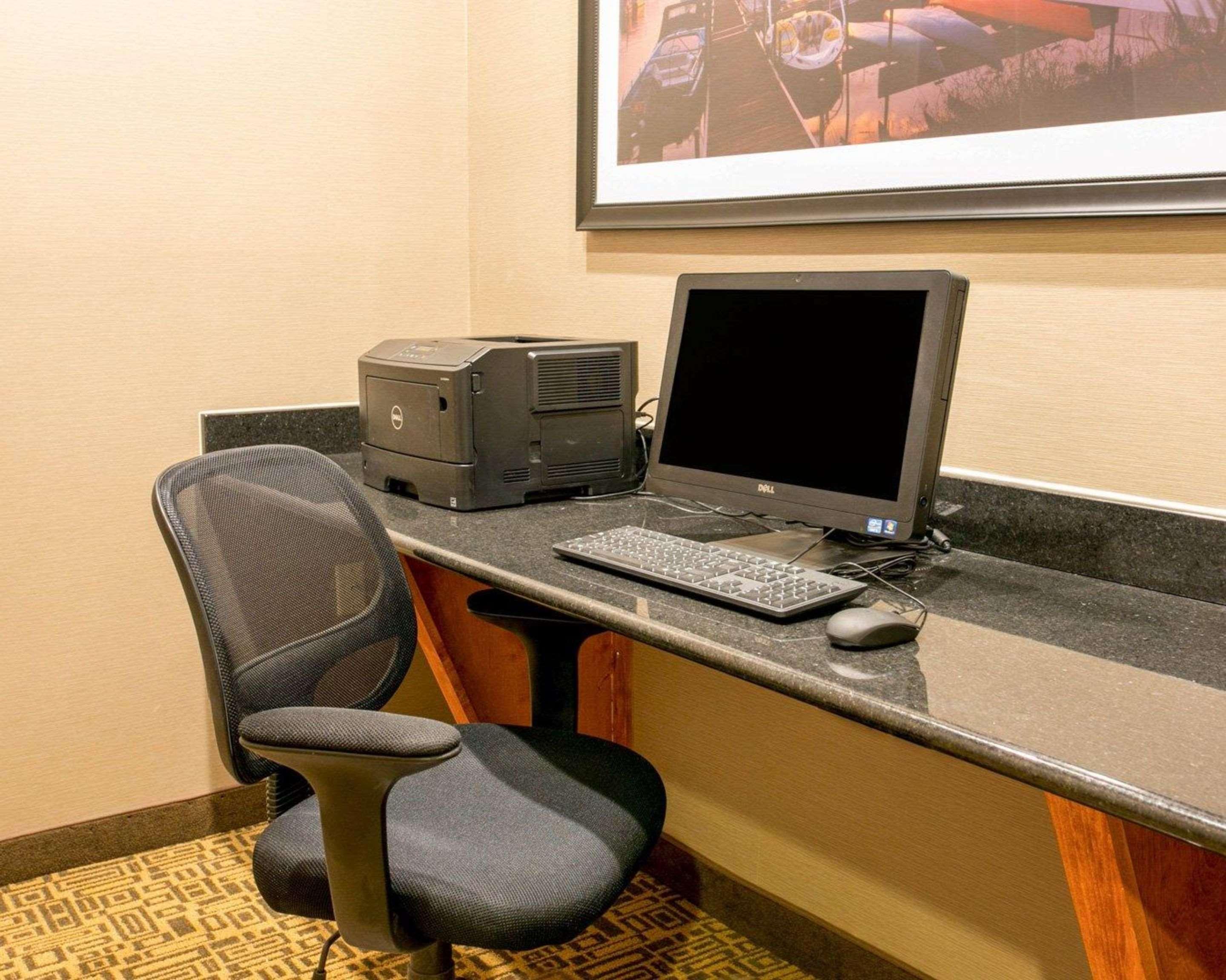 Comfort Suites Benton Harbor - St Joseph Екстериор снимка