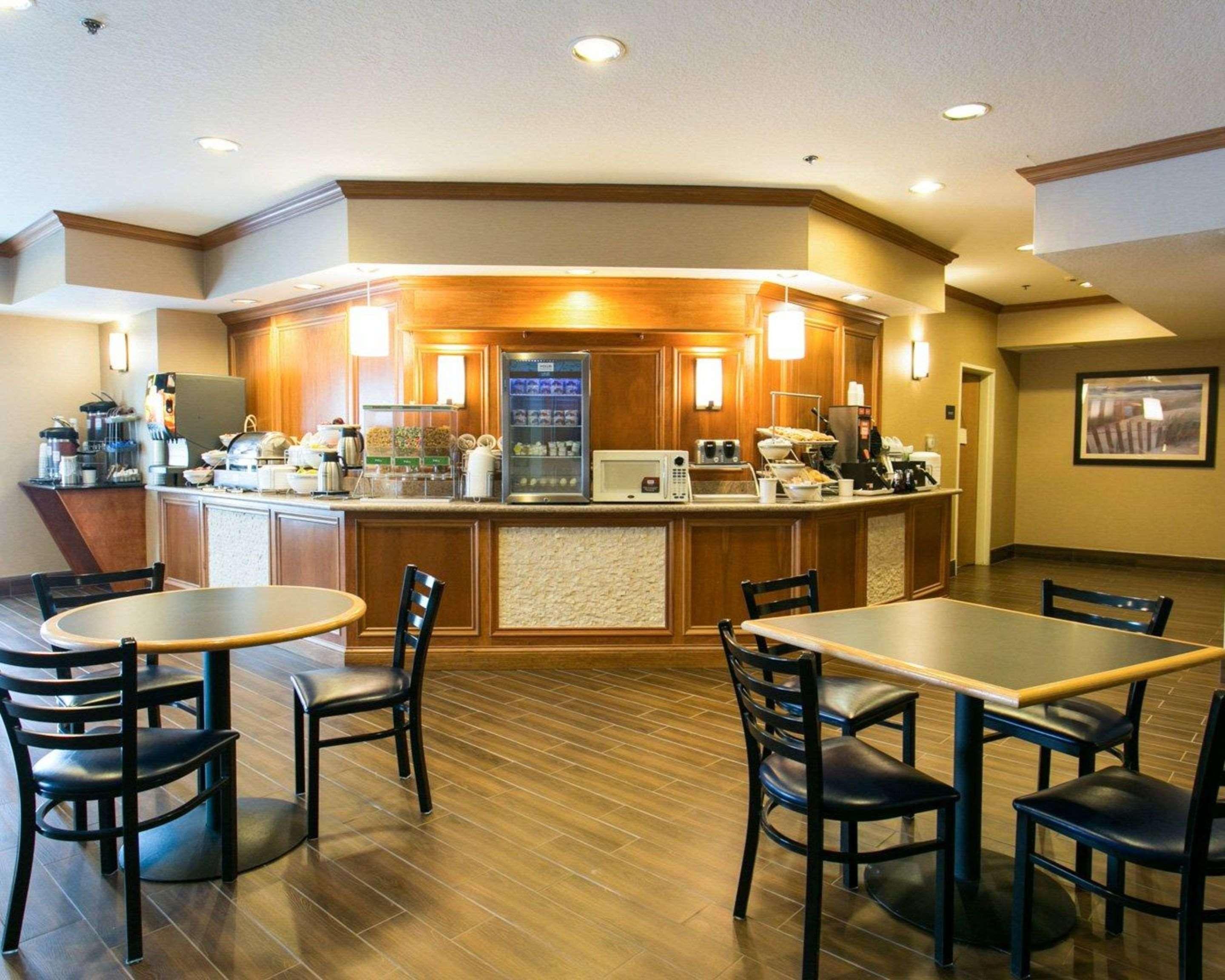 Comfort Suites Benton Harbor - St Joseph Екстериор снимка