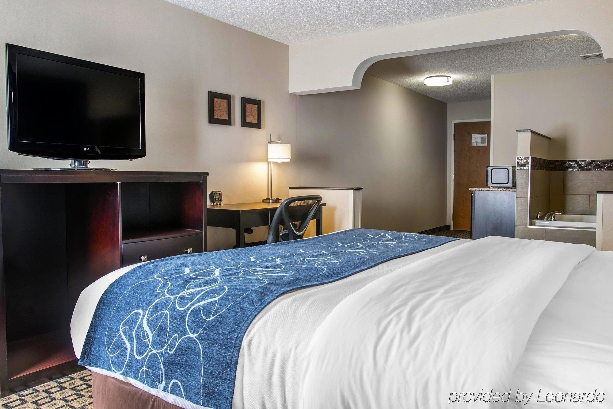 Comfort Suites Benton Harbor - St Joseph Екстериор снимка