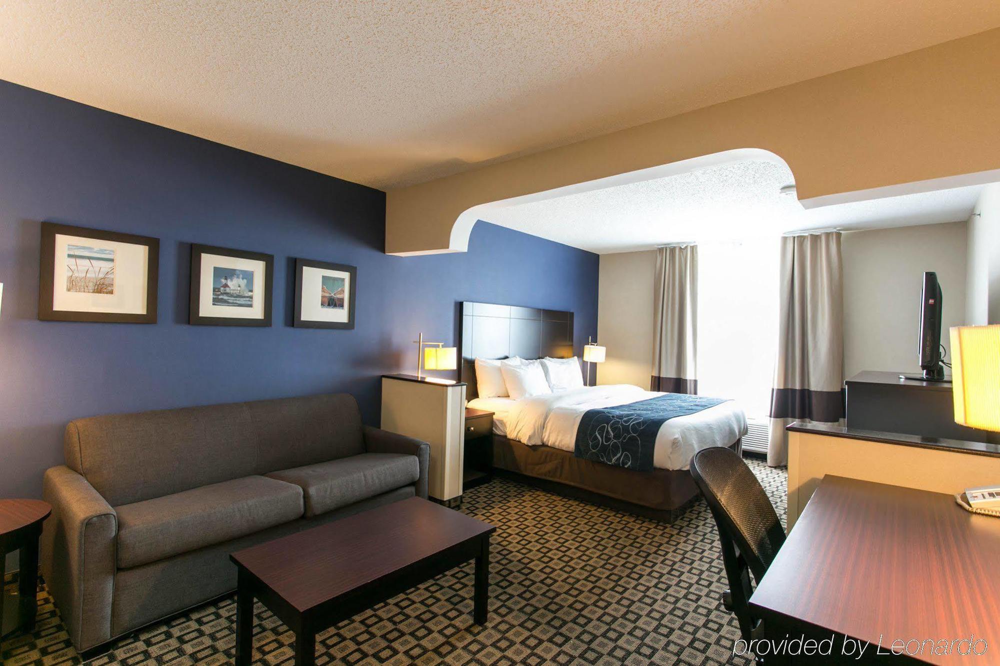 Comfort Suites Benton Harbor - St Joseph Екстериор снимка